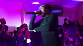 Never Be Defeated (Rich Tolbert Jr, Darrel Walls Campfire 2019 chords