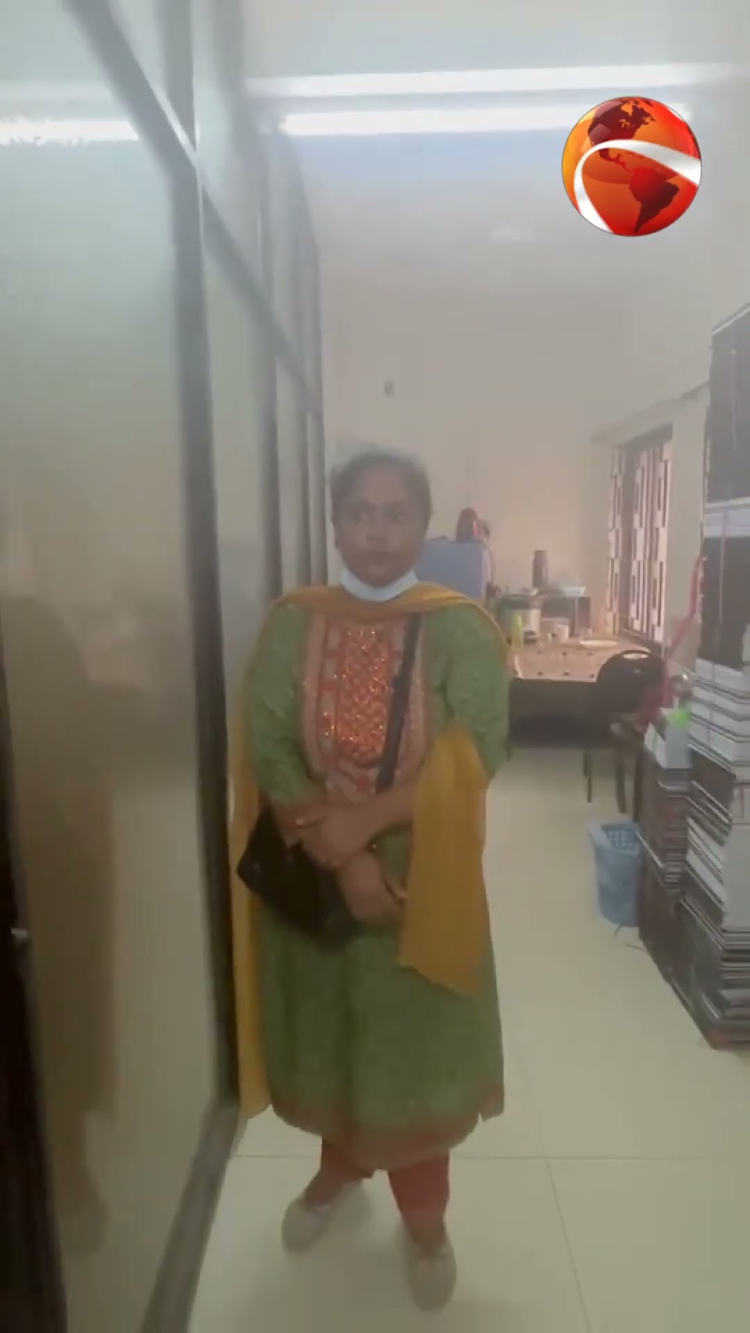 ইডেন কলেজের ছাত্রলীগের সাংগঠনিক সম্পাদক বৈশাখিকে আটক করেছে শিক্ষার্থীরা #edencollege #Channel24