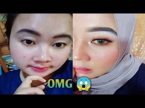 BATTLE BEDAK : PIXY 4 BEAUTY BENEFITS  VS PIXY SILKY POWDERY CAKE ] Maria Soelisty. 