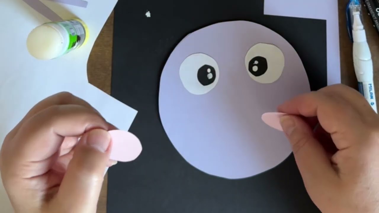 Сum se face o meduza din hârtie colorată