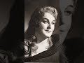 Birgit Nilsson Rises her D6 above All