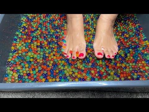 Foot ASMR feet water splashing sounds