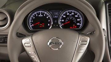 2015 Nissan Versa Sedan - Making, Receiving and Ending a Call without Navigation