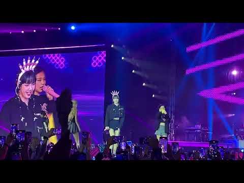 BlackPink - Boombayah (LISA YAH!) Day 2 Manila