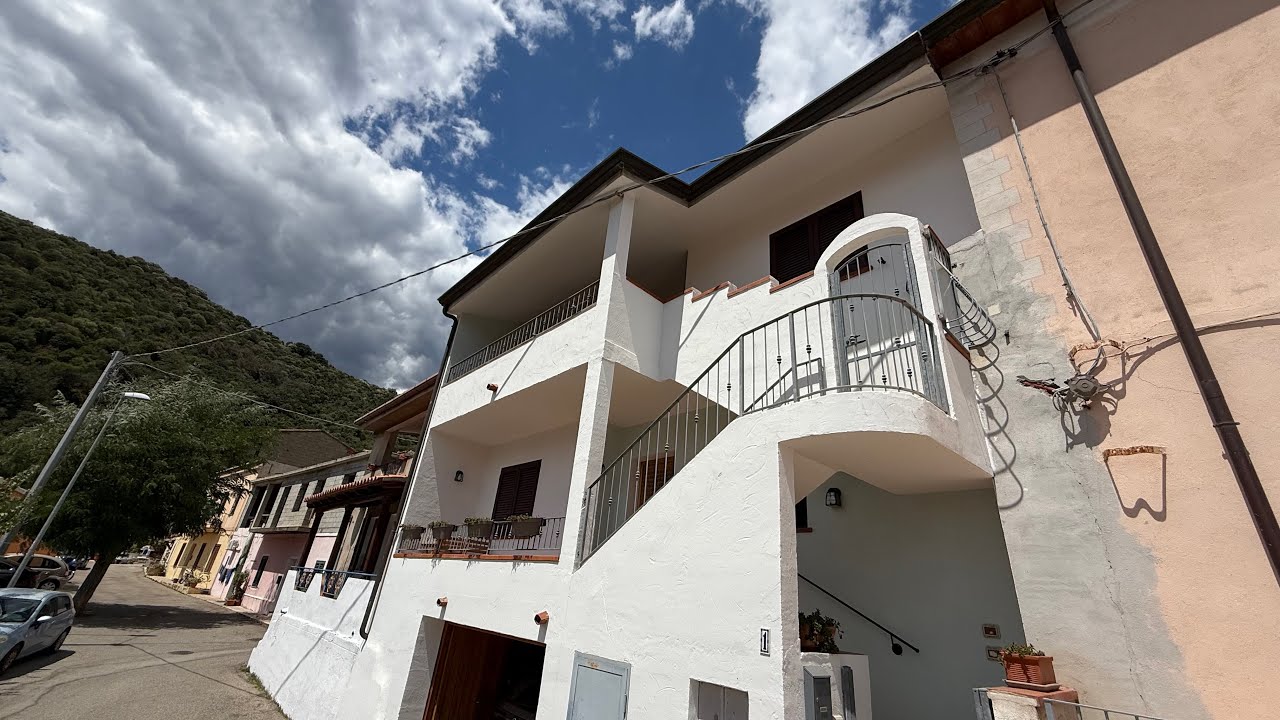 Sardegna Costa Nord Est - Trilocale con doppi servizi in vendita a Brunella