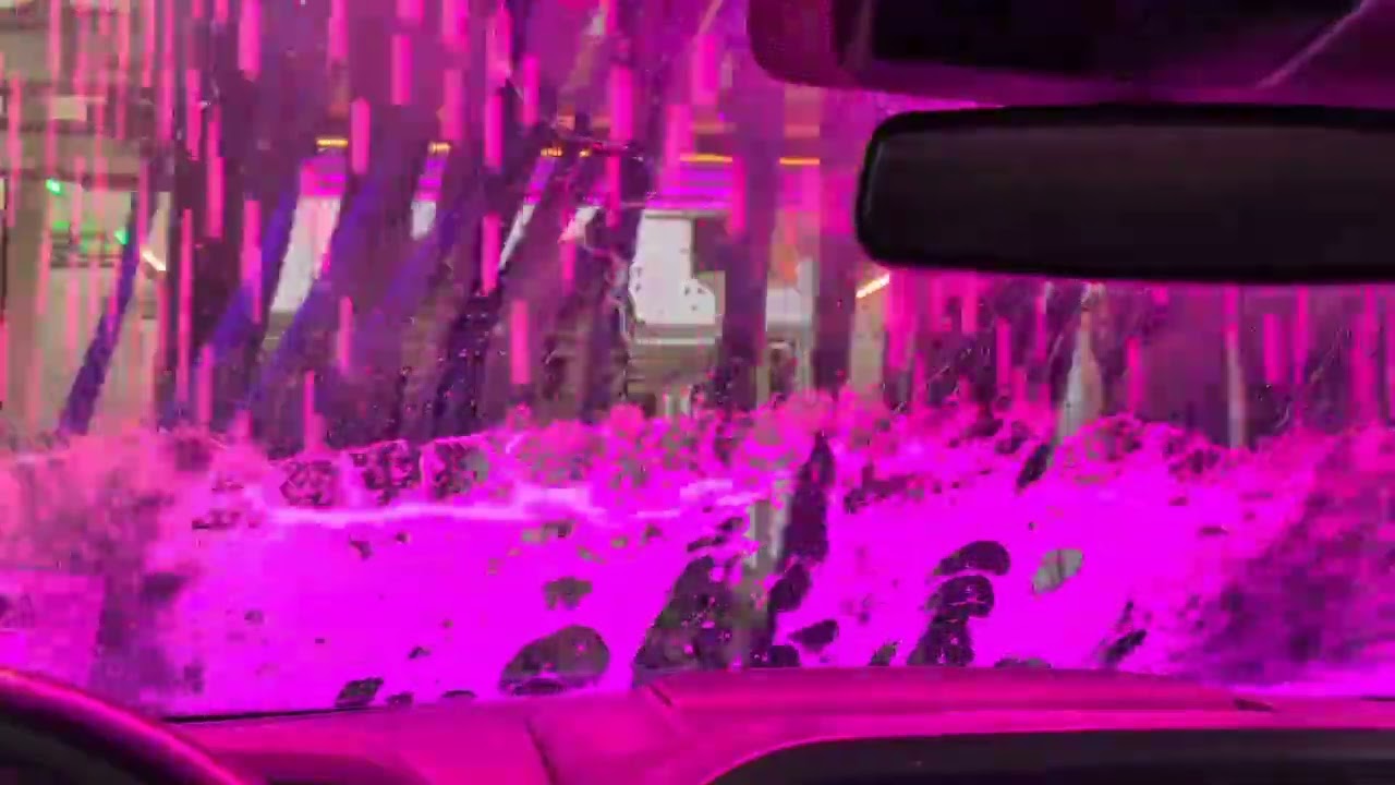 Sophie’s car wash adventure 