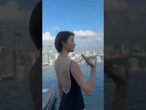 マリーナベイサンズの最上階プール - 散歩するアンドロイド