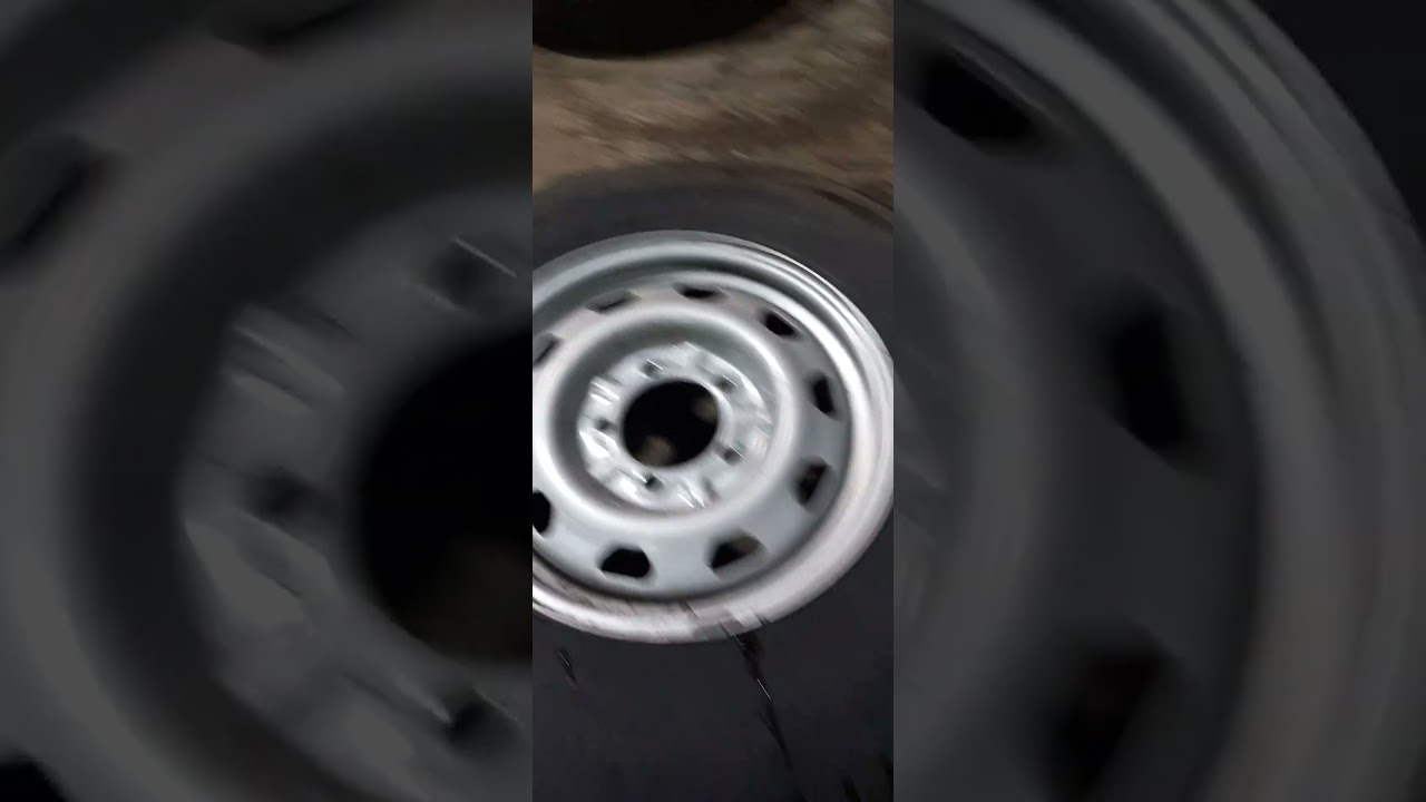 Кто баллансирует УАЗу колёса ?