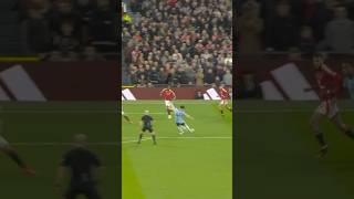 WONDERGOAL IN A BLUE KIT!
Declan Rice scoring a wondergoal in a blue kit! Manchester United vs Arsenal - Premier League 2024/25.
#Shorts #Arsenal #PremierLeague #EPL #Football #Soccer
Subscribe to the Official Arsenal YouTube Channel: https://arsn.al/youtube
Follow us on Facebook: https://arsn.al/facebook
Follow us on Twitter: https://arsn.al/twitter
Follow us on Instagram: https://arsn.al/instagram
Follow us on TikTok: https://arsn.al/tiktok
This is the Official YouTube channel for Arsenal Football Club.
For more match action, highlights and training videos, make sure you become a digital member and sign up to Arsenal Player. Its FREE and is the Home of the Game: https://arsn.al/arsenalplayer
Arsenal Football Club were formed in 1886 and amassed 13 League titles, 14 FA Cups. Some of their greatest players include: Thierry Henry, Dennis Bergkamp, Tony Adams, Ian Wright, Robert Pires, Liam Brady, Patrick Vieira, Cliff Bastin and Charlie George. WONDERGOAL IN A BLUE KIT!