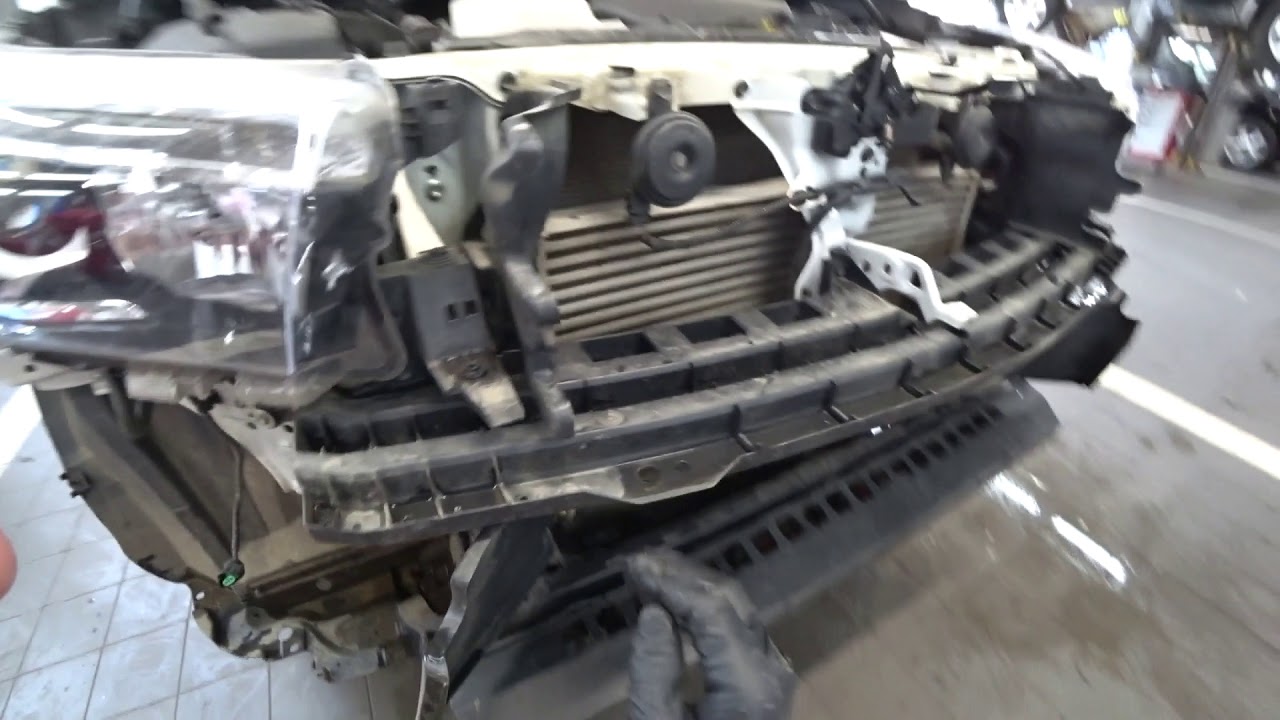 Hilux Установка защитной сетки в бампер. - YouTube