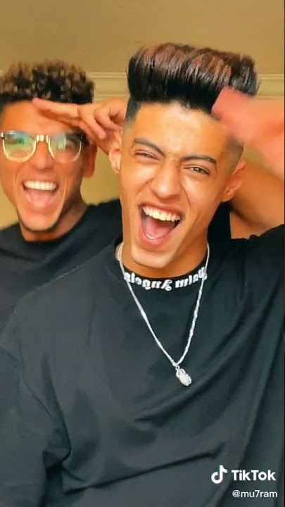 المشهور عمر و بامبو على مهرجان جامد  ايوه انا جامد