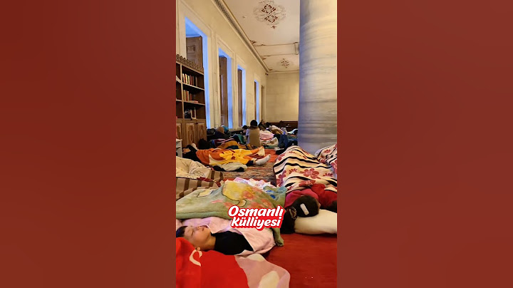 Depremin ardından çok sayıda vatandaş, Fatih Camii’ne giderek Allah’ın evine sığındı.