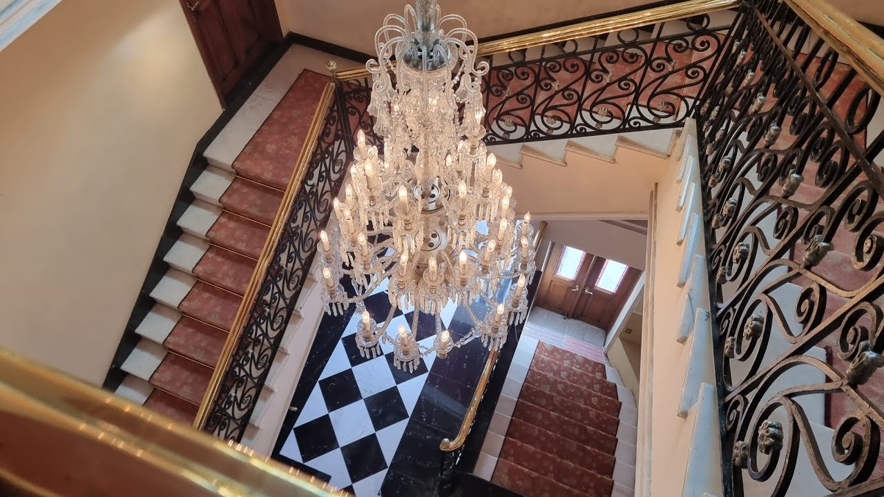 antigua y exclusiva casa Como logré entrar aquí? 