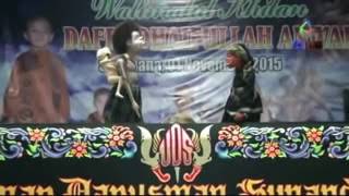 Budak botak hayang jajan