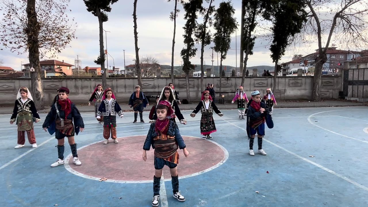 Cuma ovası ve  kostak ali zeybekleri 23 Nisan Gösteri çalışma