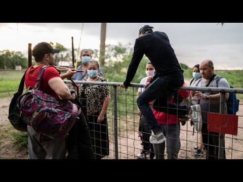 Undocumented Migrants: Traveling The Front Line Of America's Immigration Crisis