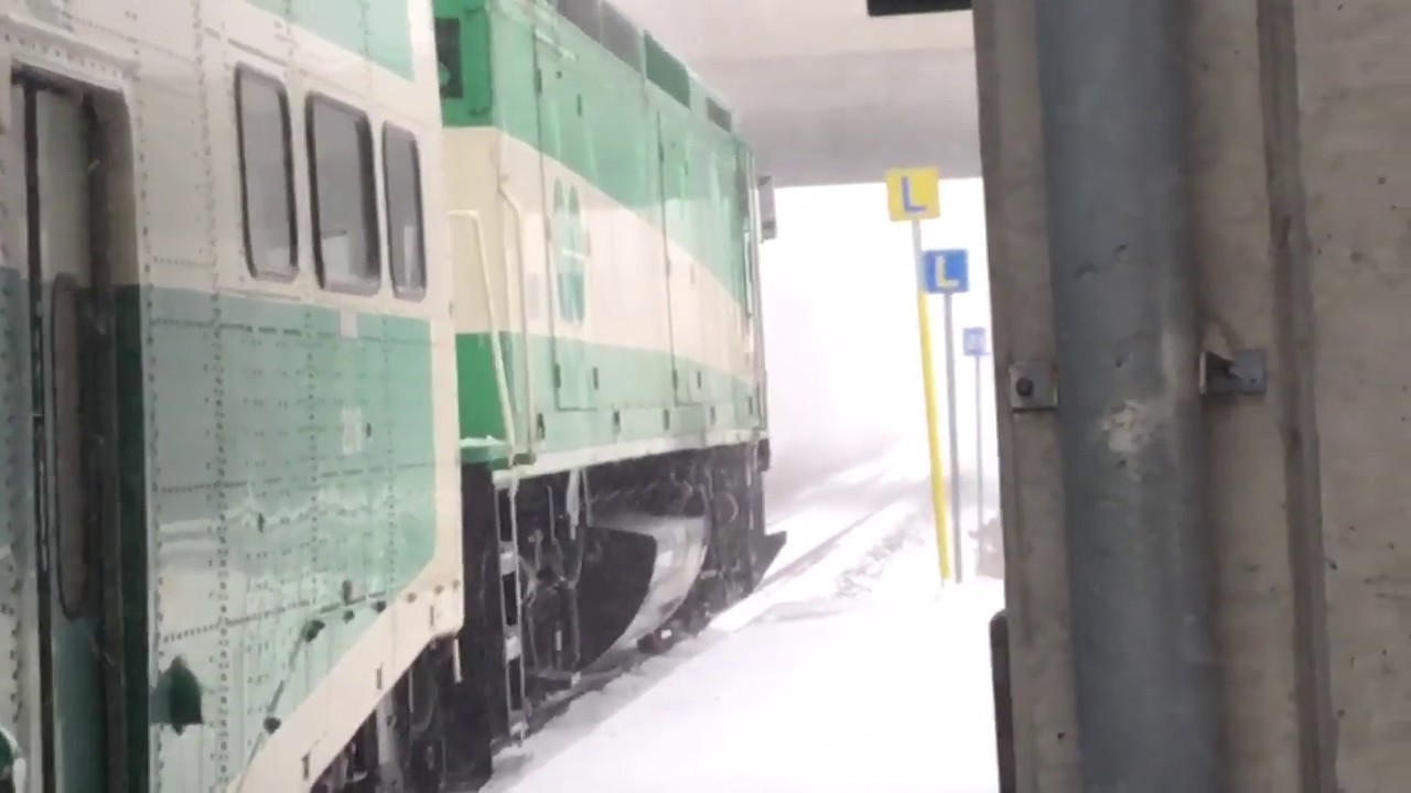 go train at Whitby go - YouTube