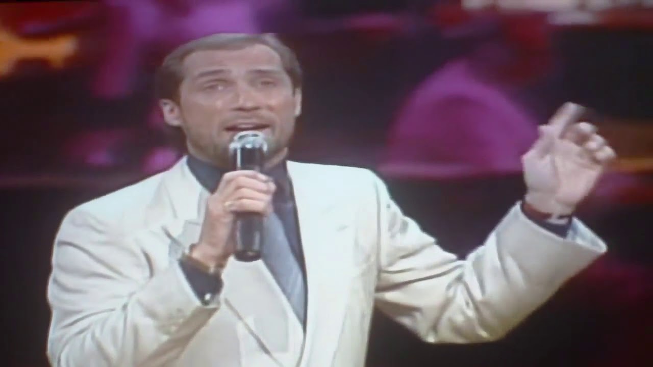 Dixie Road by Lee Greenwood Live - YouTube