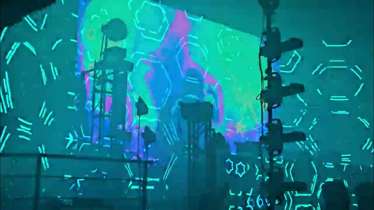 Trippy Tuning Mix during LSDream live at Sterio Live The Radical