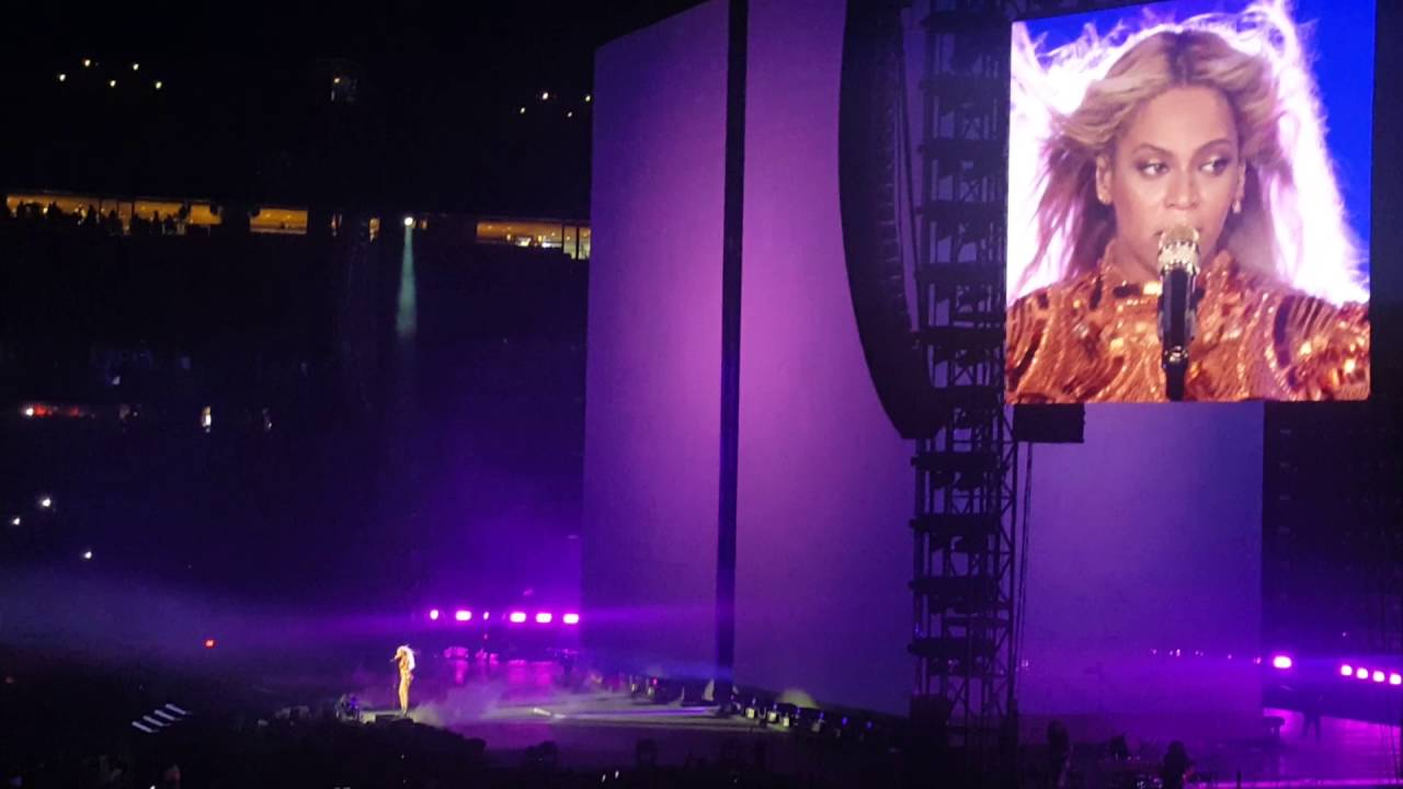 Beyonce: Rocket (The Formation World Tour: Houston, Texas 9/22/16 ...