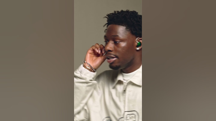 ⌚ French rapper and singer Tiakola unveils his sweltering new track ‘T.I.A’ on COLORS.
