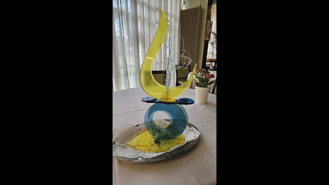 Pièce artistique en sucre coulé : Artistic piece in cast sugar