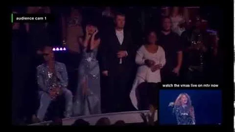 Katy Perry dancing Drunk In Love by Beyoncé at VMA's 2014