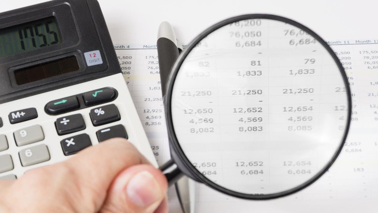 Why Smart Investors too Often Shoot Themselves in the Foot