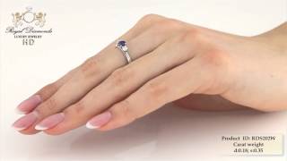 Diamantringe - RDS202W - 18kt Weissgold Ring mit einem runden Saphir und 2 Brillanten