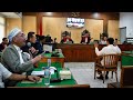 DETIK DETIK JOKOWI DIUSIR DARI RUANG SIDANG HINGGA DI CECAR HABIS HABISAN