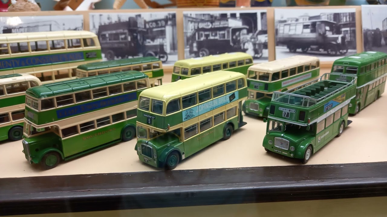 MODEL BUSES AT BRIGHTON TOY AND MODEL MUSEUM