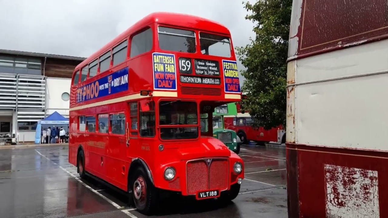Coaches and Buses at Peterborough Lincoln Alton Holmfirth Wakefield Manchester Dundee & Model Bus.🚍 