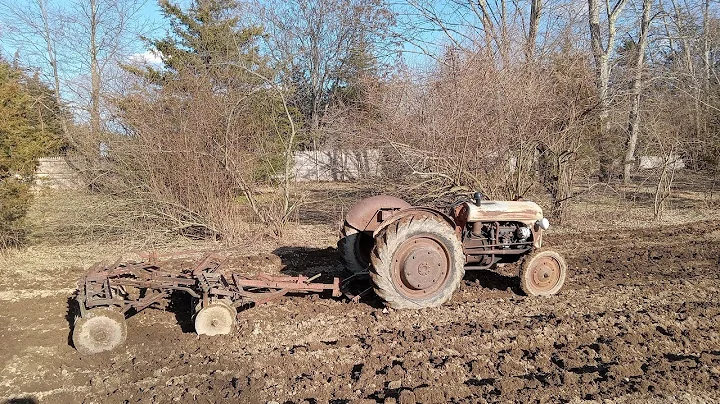 How to start and operate a antique Ford 2N or 9N tractor