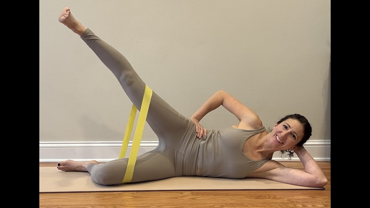 10 Minute Floor Booty Burner