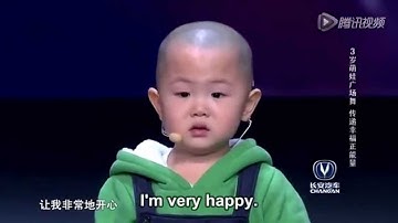 Best Break Dance Ever - Adorable 3 year old is very happy to dance!