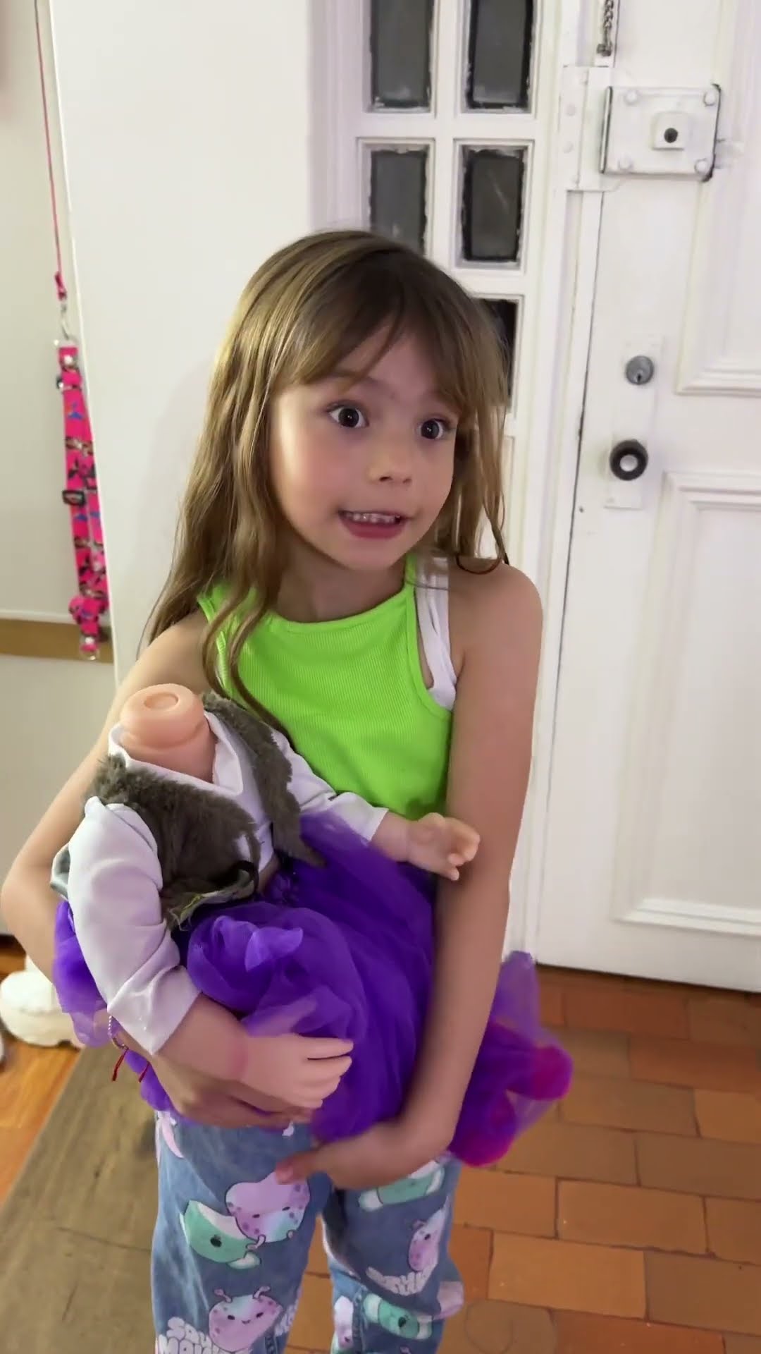 La muñeca sin cabeza #humor #cosasdefamilia #comedia #comedy #cosasdecasa #cosasdemamas #shortviral