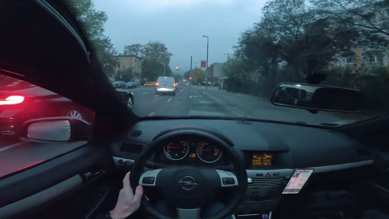 Driving in autumn fog and it's darker and darker | Opel Astra H GTC POV drive in Budapest