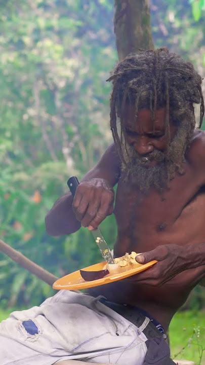 Would you eat this mans food? #shorts #jamaica #rasta #rastafari #food #bushman #hungry