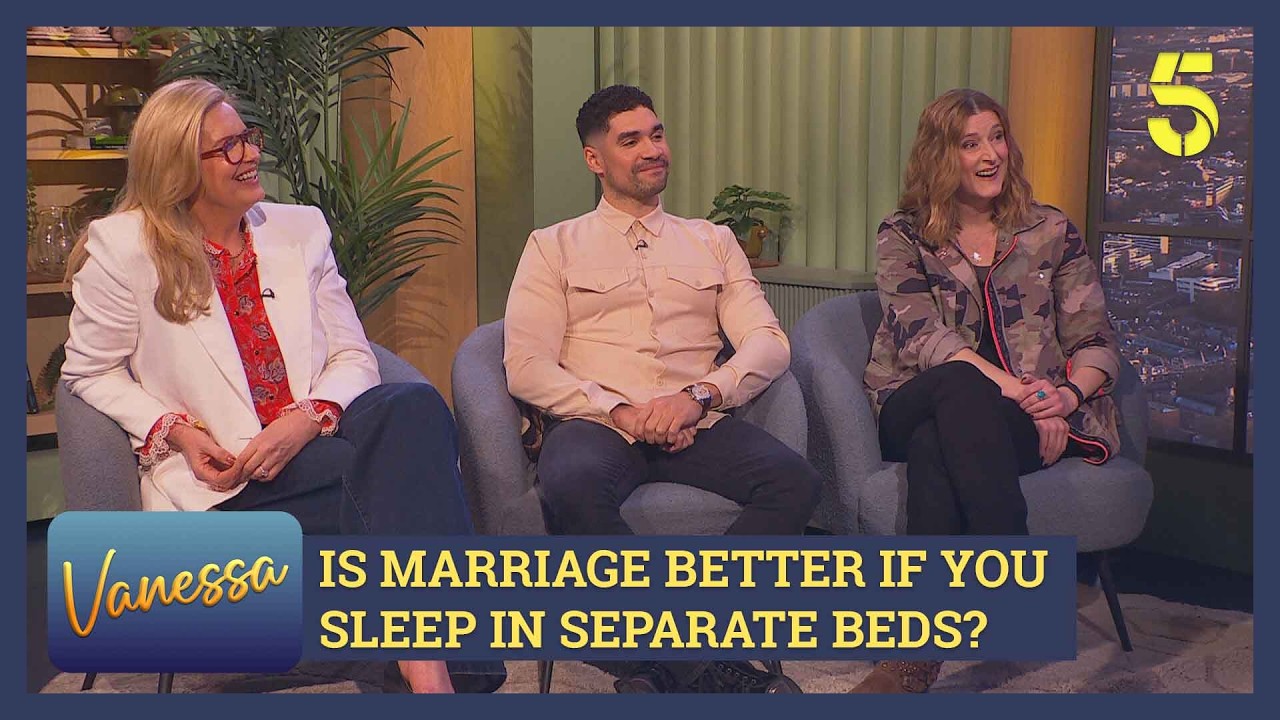 Лучше ли спать в разных постелях в браке? С участием Люси Меггесон, Луиса Смита и Пенни | Ванесса