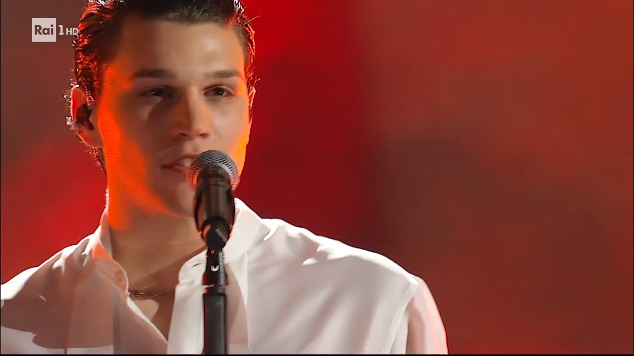 Nicolò Filippucci canta Laguna - Sanremo Top 07/03/2026