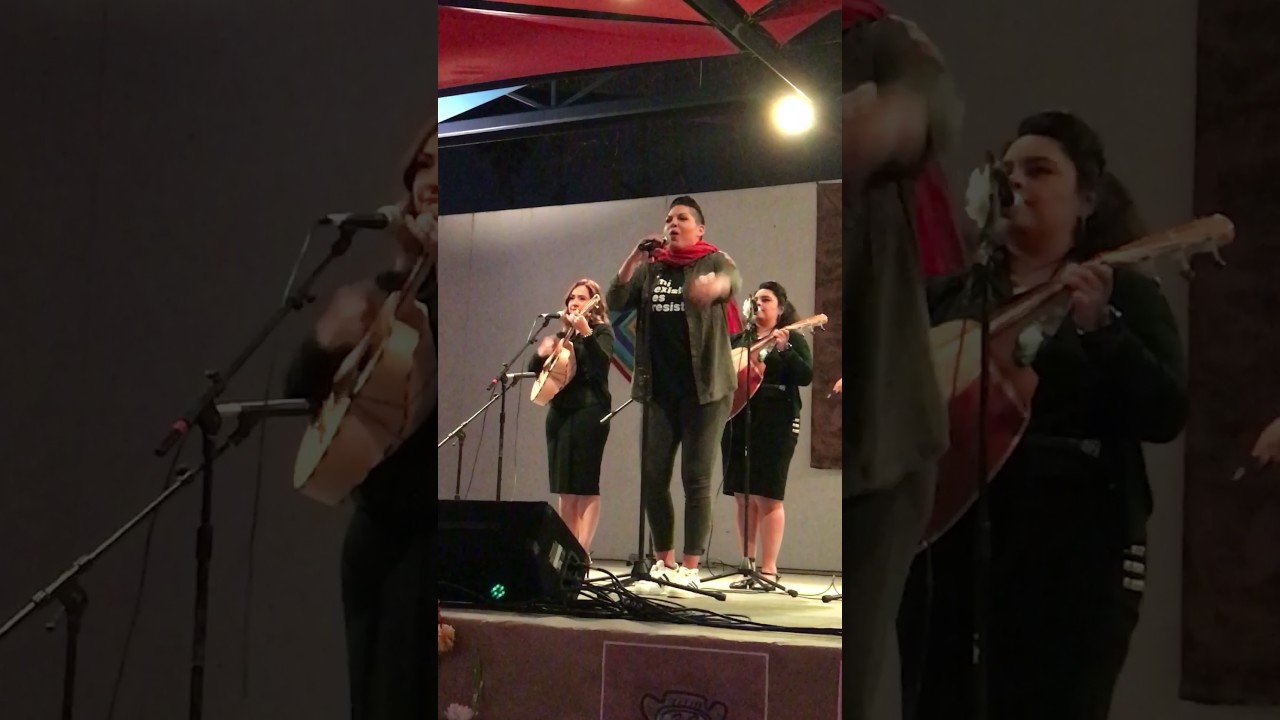 Sara Ramírez singing “La Cigarra” at Mujeres de Maíz Live Art Show Festival