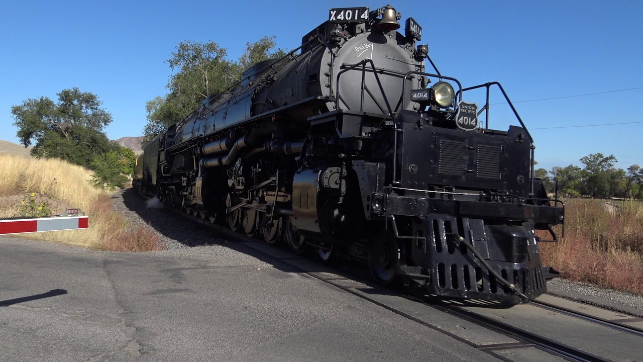 Union Pacific Big Boy 4014 Santaquin grade Utah - YouTube