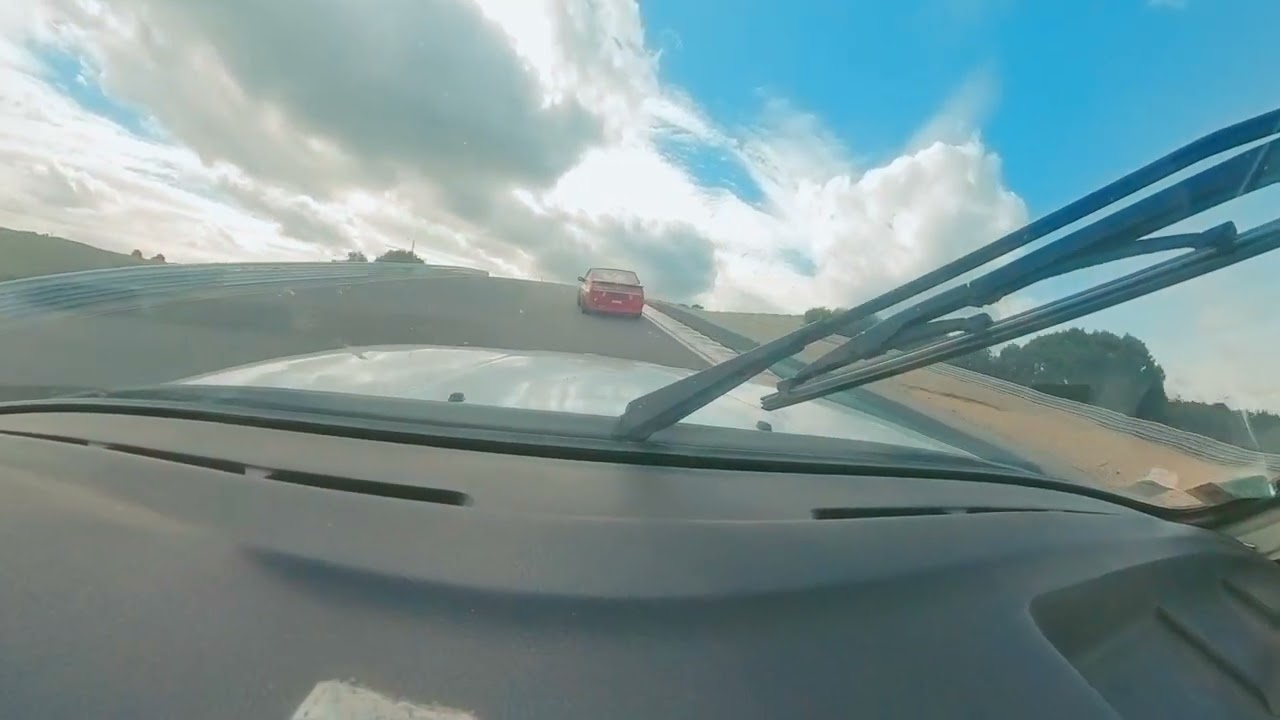 bmw e30 244.5cv vs alpha 75 turbo 300+cv ledenon 25/10/2025