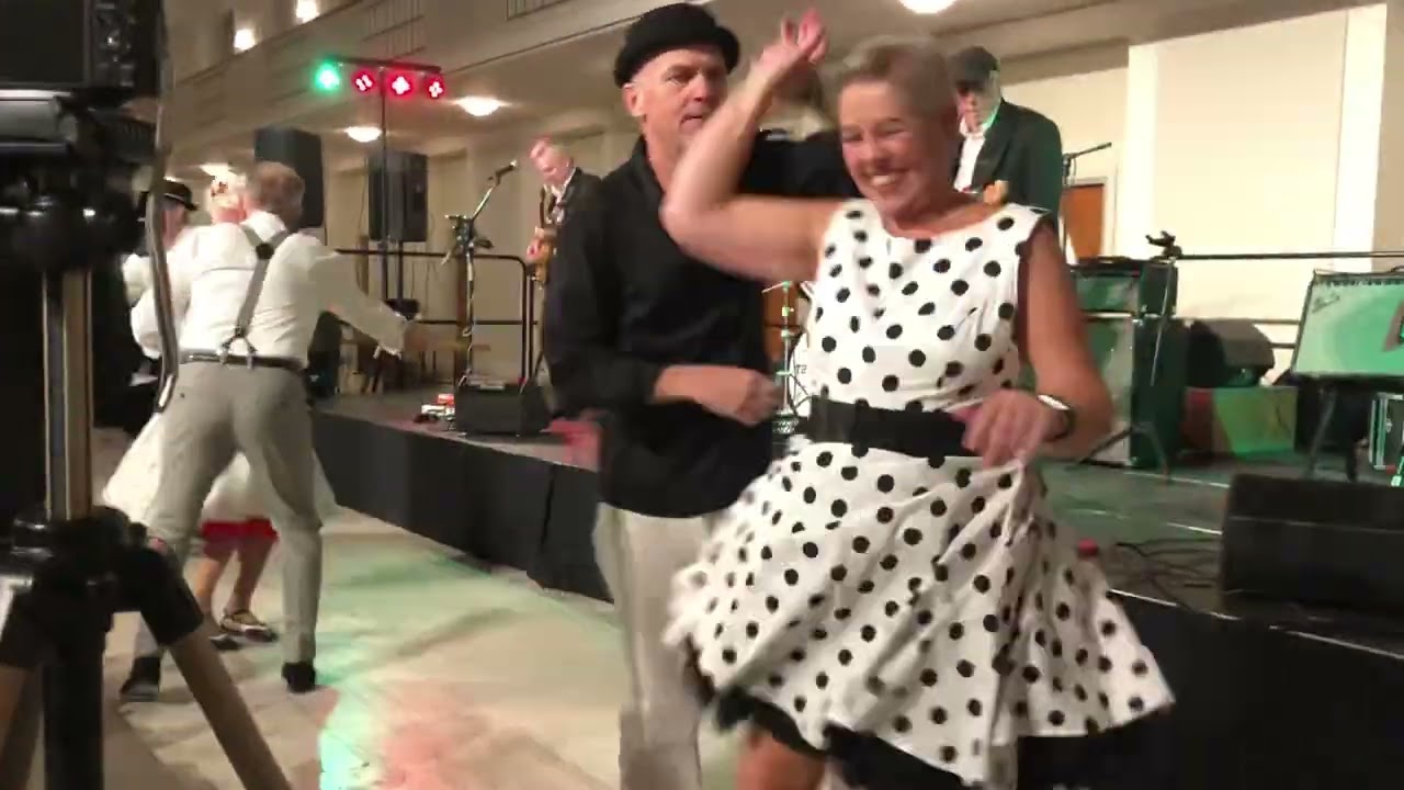 The Black Devils - C’mon Everybody