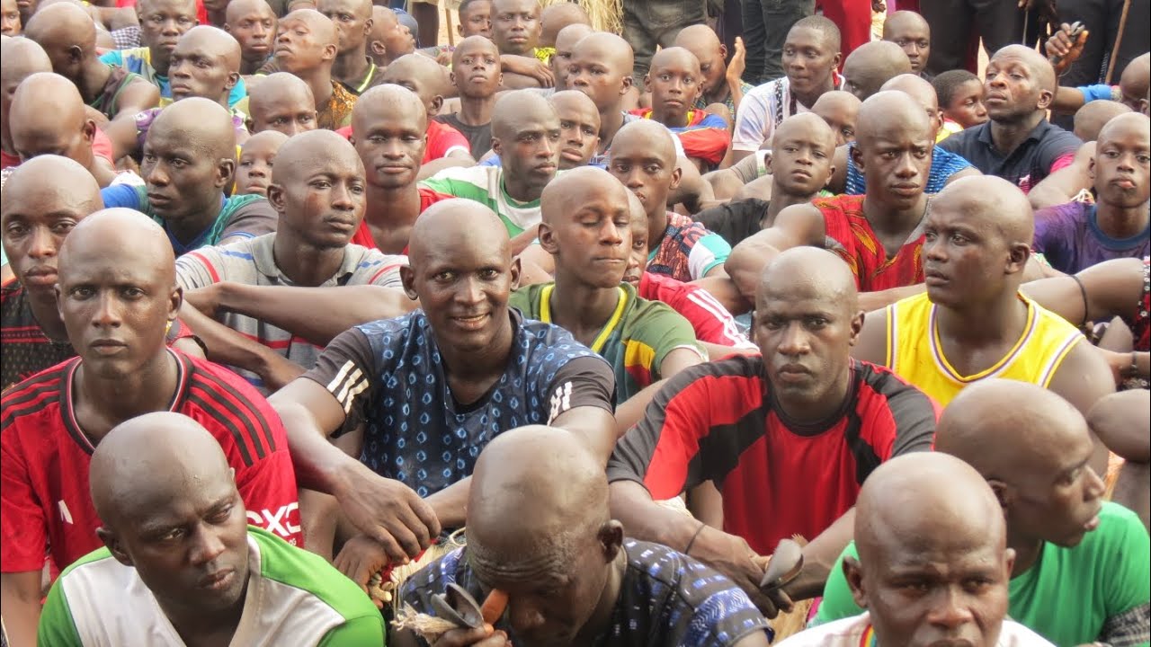 KATABA1 :REVIVEZ LE SPECTACLE HORS NORMES DU BUKUT À BANDJIKAKY,ENTRE JOIES ET ÉMOTIONS DES INITIÉS 