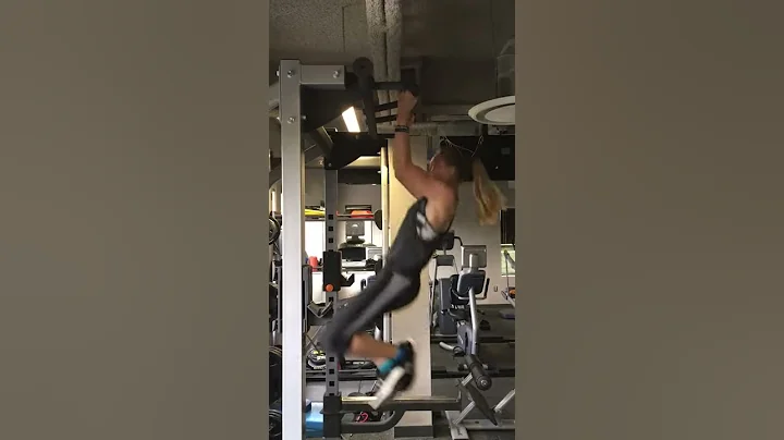 Katie Kutz Pull Ups