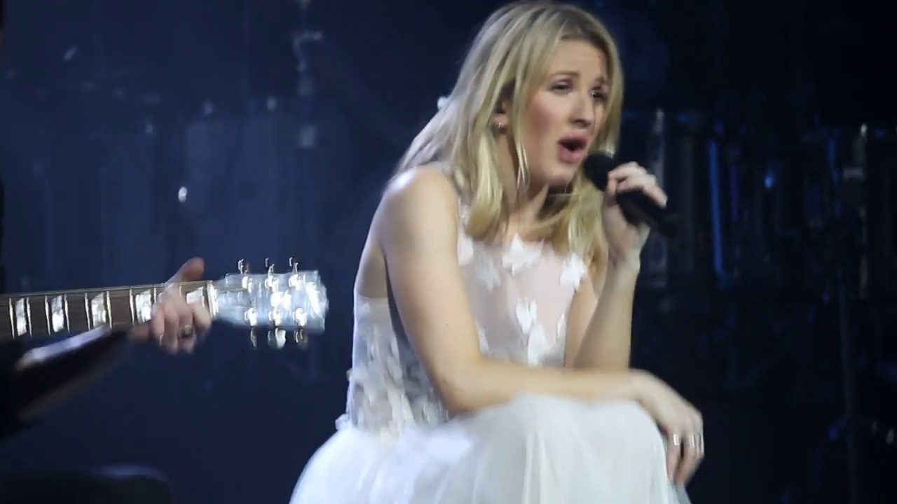 Ellie Goulding Lights (acoustic) [Live] Paris YouTube