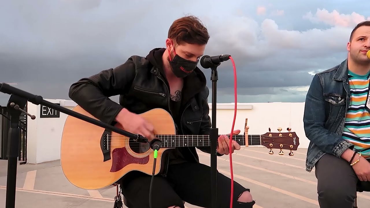 YouTube에서 Headspace - "Cloudy Eyes" - Rooftop Session 보기 YouTube에서 Headspace - "Cloudy Eyes" - Rooftop Session 보기