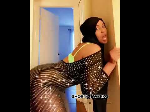 MUSLIM hijab TWERK /hijabi twerk #shorts #tiktok  #twerking