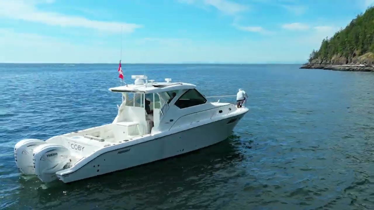⁣35' Pursuit Offshore